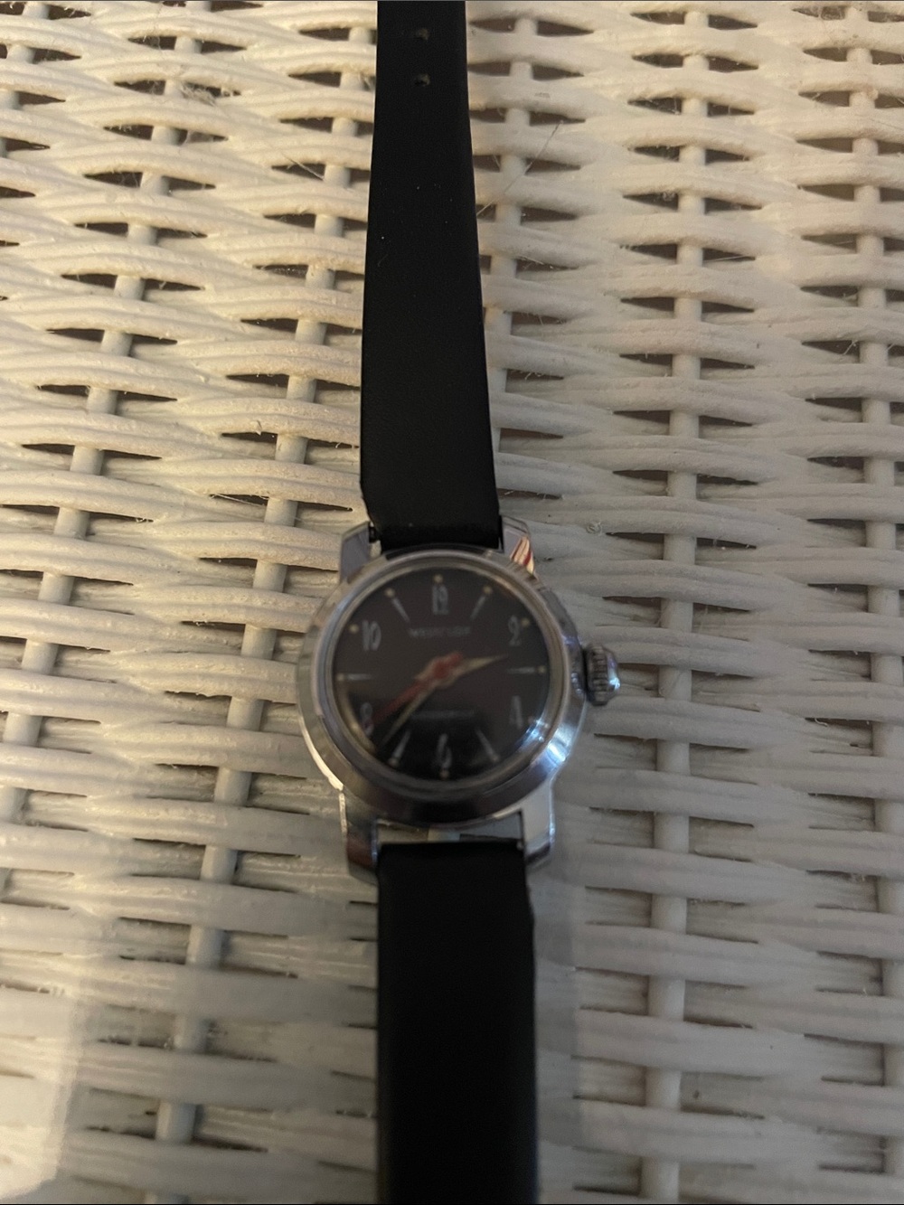 Black Strap Wristwatch with Black Dial